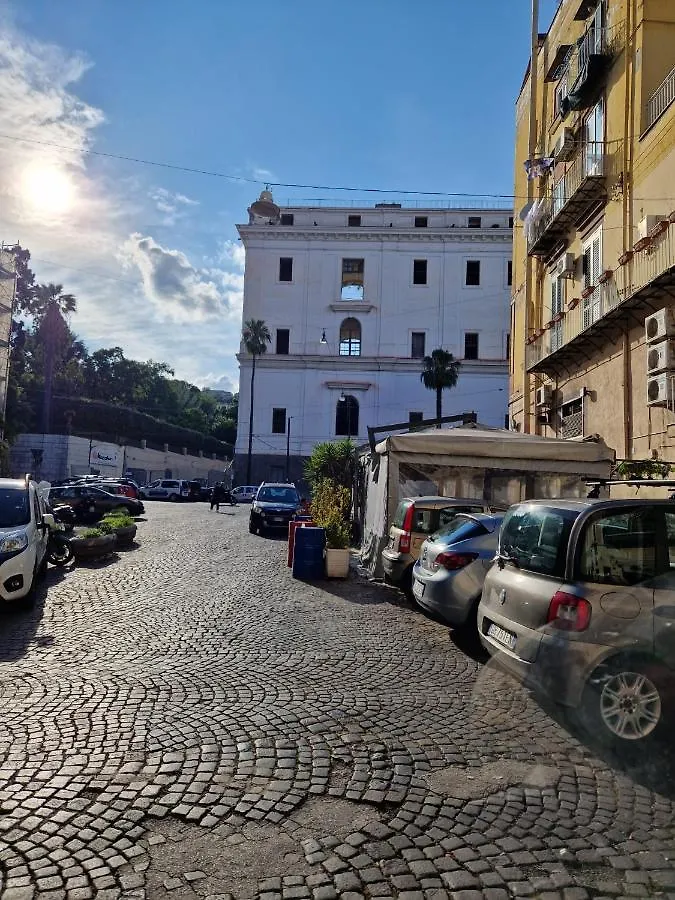 Non Pensarci Appartamento Napoli 0*,